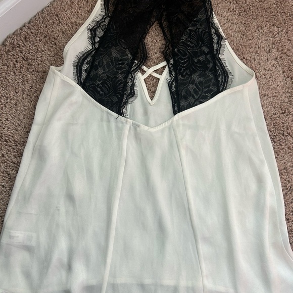 EXPRESS Sleeveless White Criss Cross black Lace-Back blouse - Picture 3 of 6